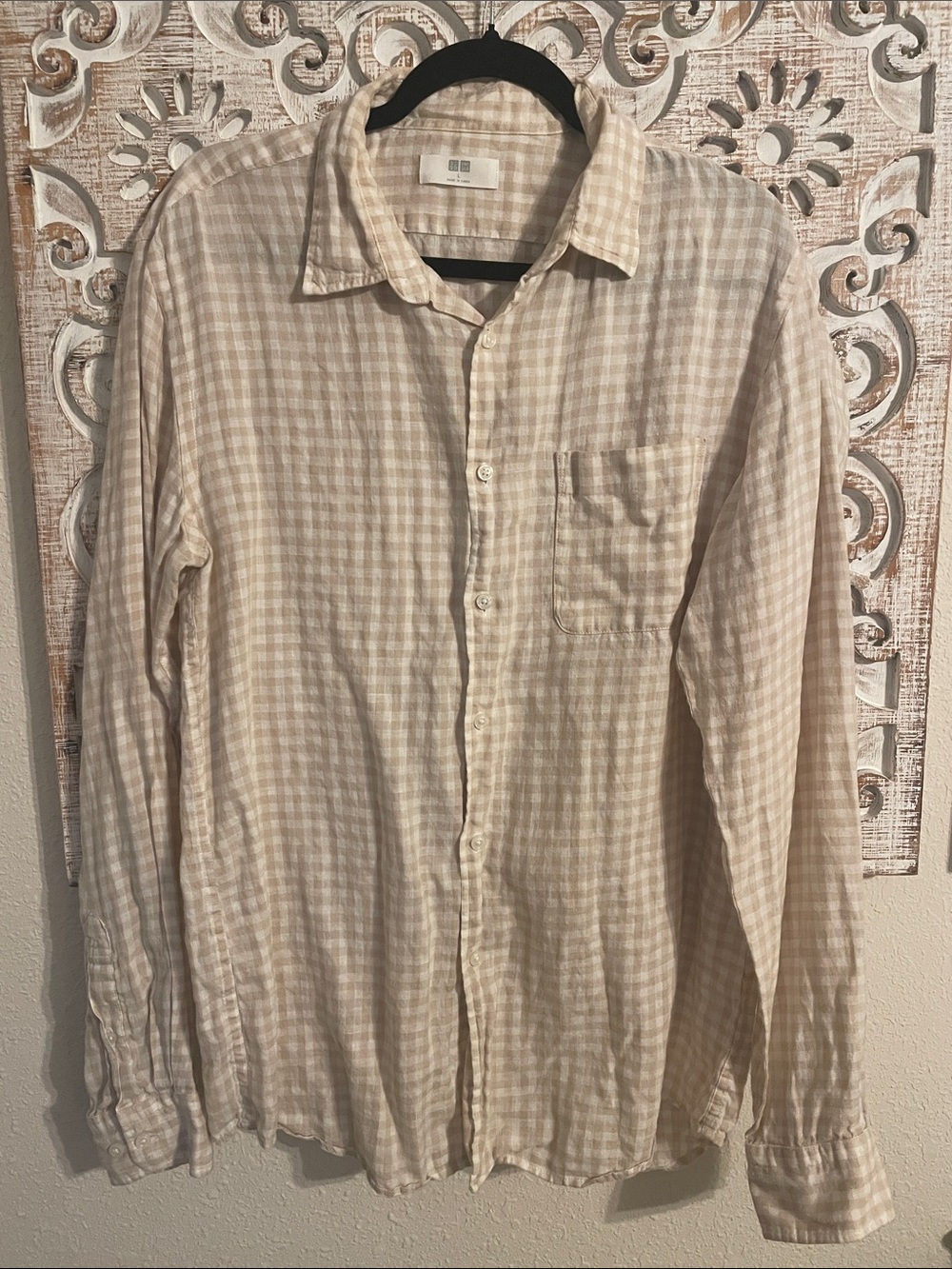 Uniqlo Beige Gingham Long-Sleeve Button-Down Shirt